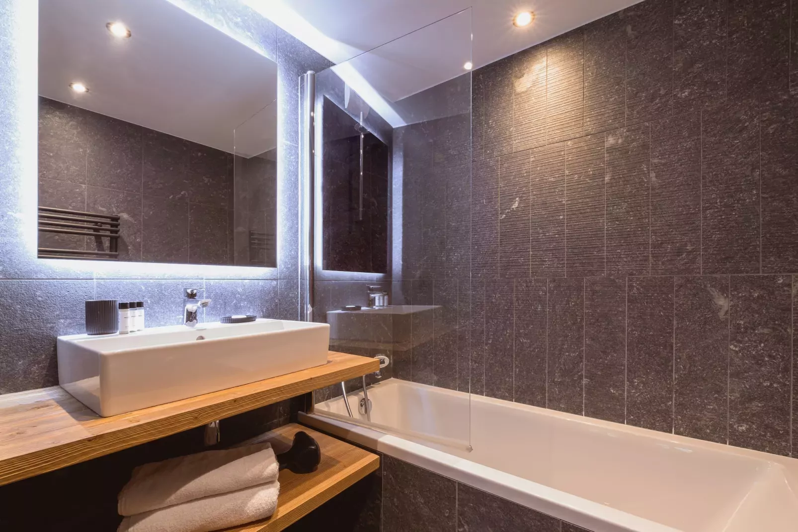 MEGEVE L’Eclat des Vériaz-A36S-Badkamer