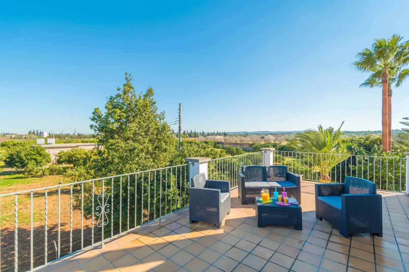Can Rafelino-Terrasbalkon