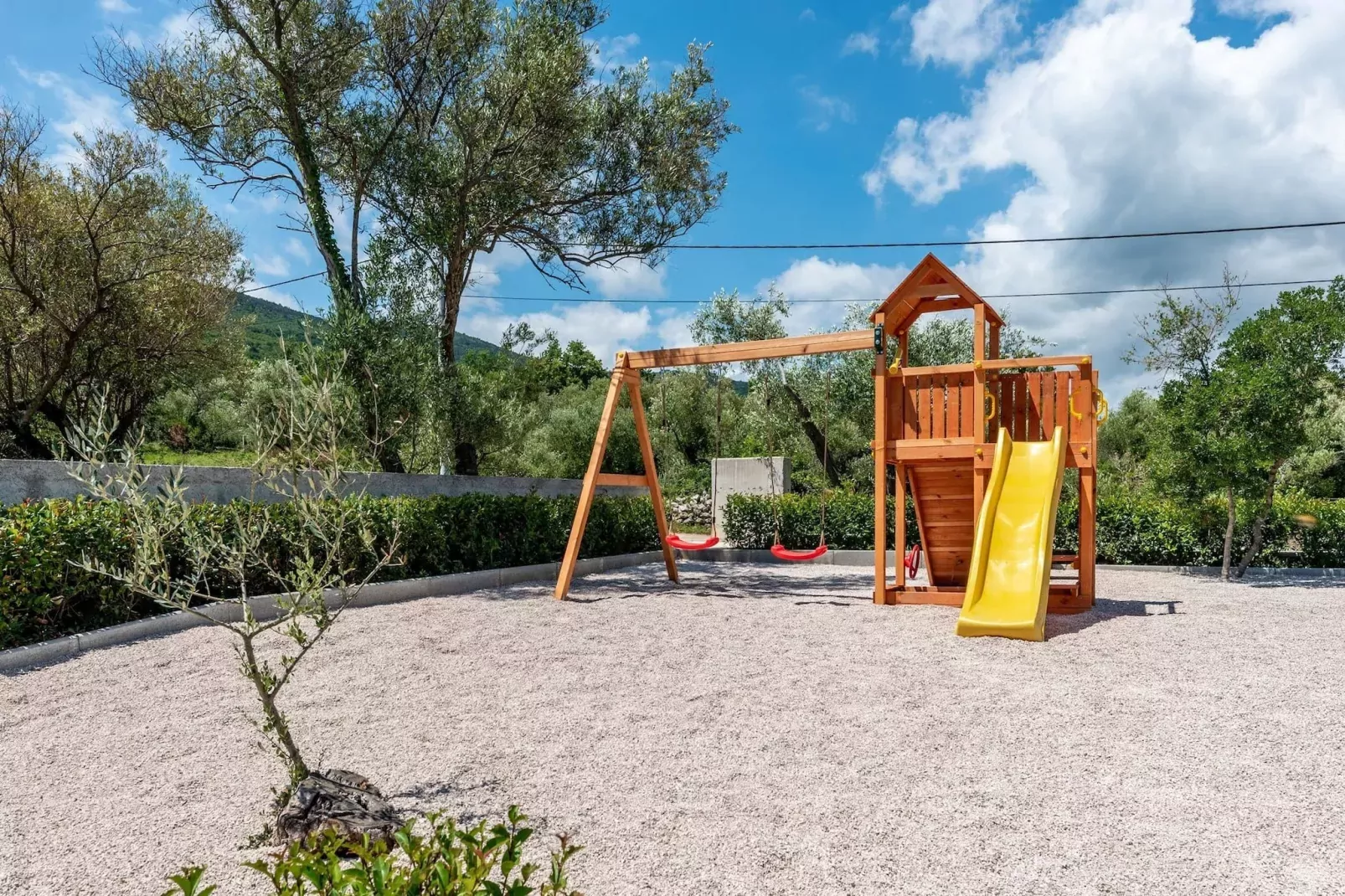 Luxurious Villa Laurea-Buitenlucht