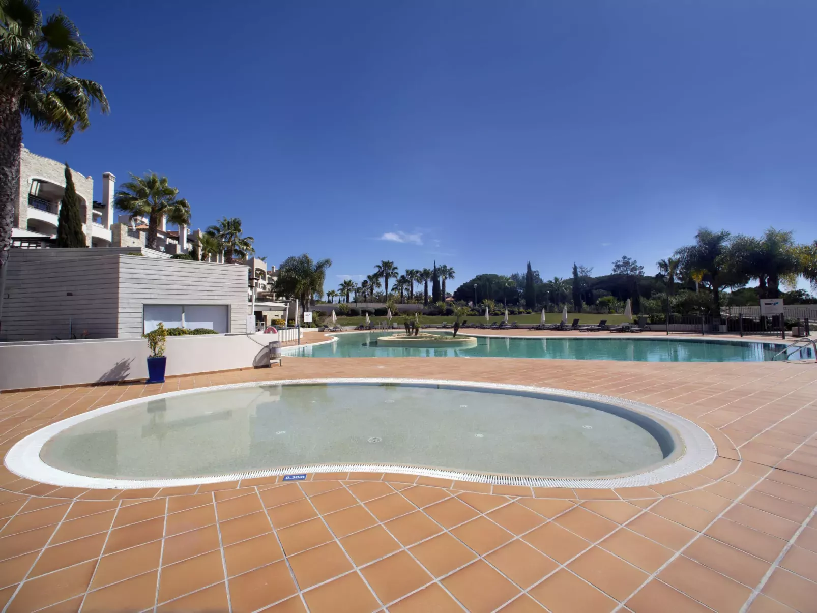 Pine Hills Reva Santuary Modern Elegance-Buiten