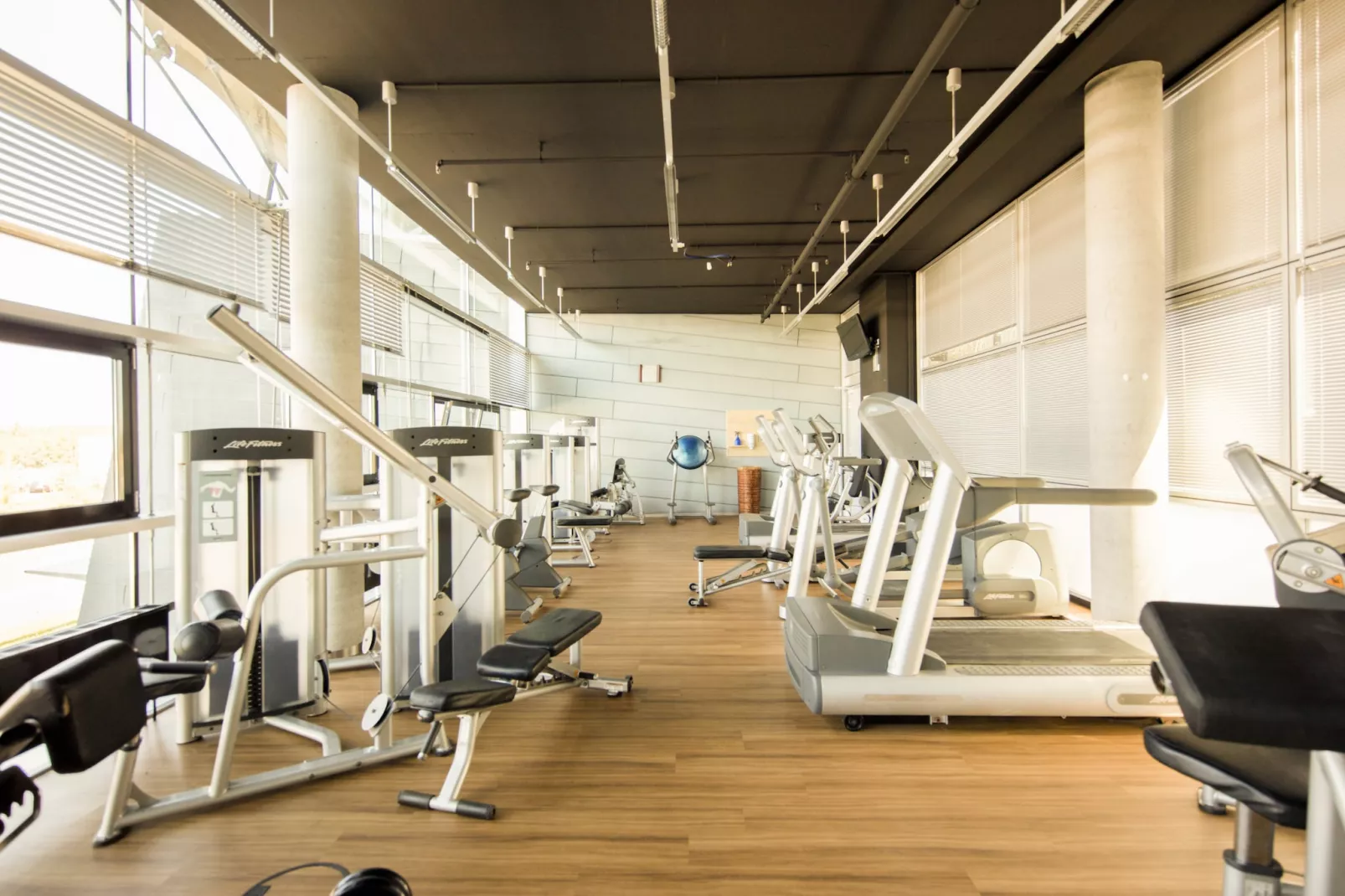 Sunrise Home 4er-Sportzaal
