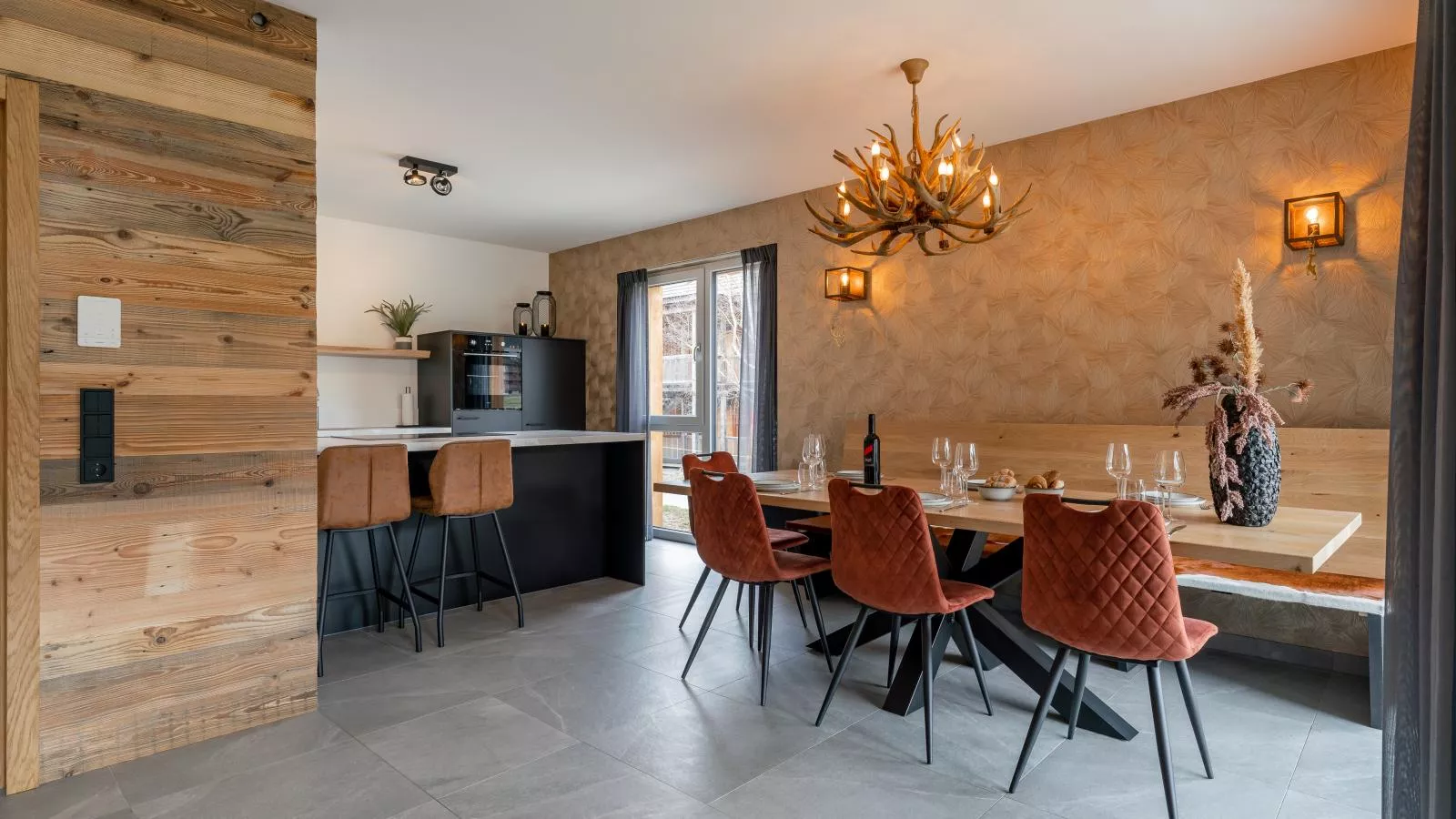 Bergzicht 2A-Eetkamer