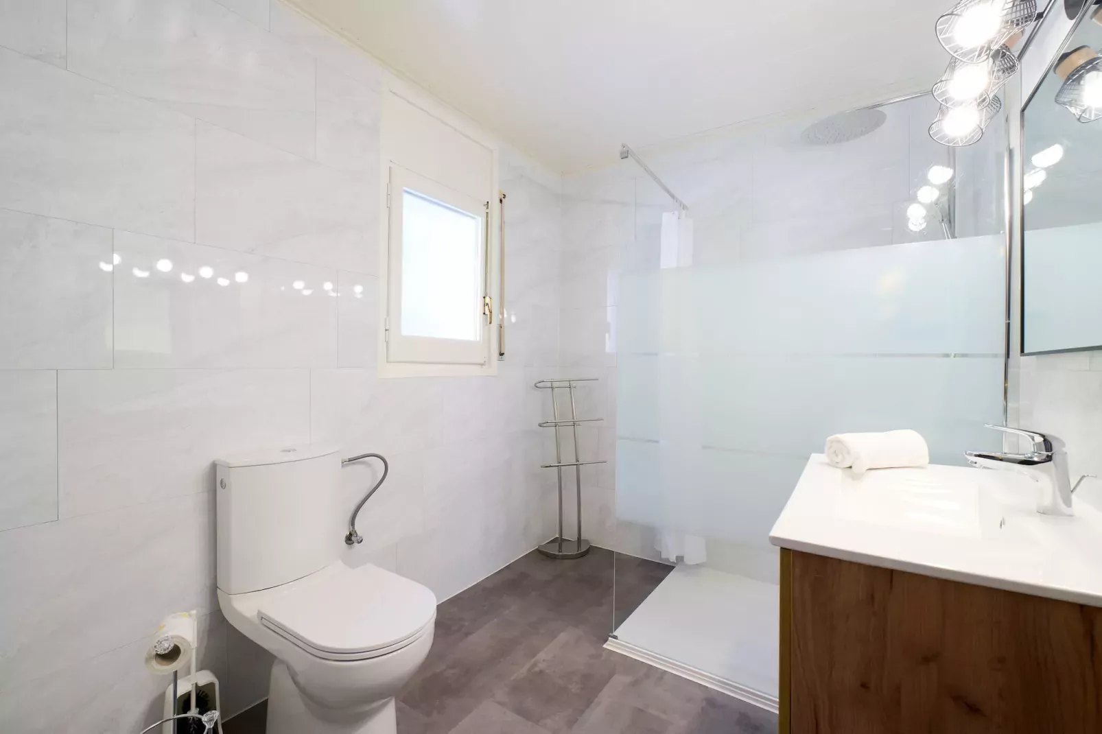 Tordera 18-Badkamer