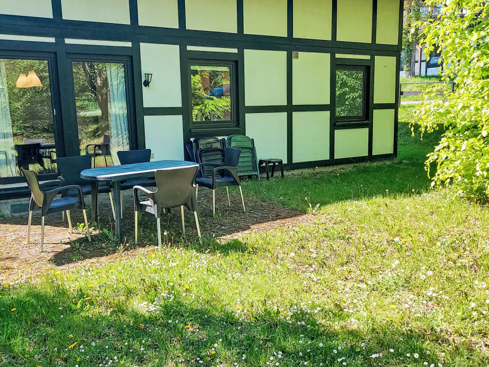 Sternberg 225/227 Ganzes Haus-Buiten