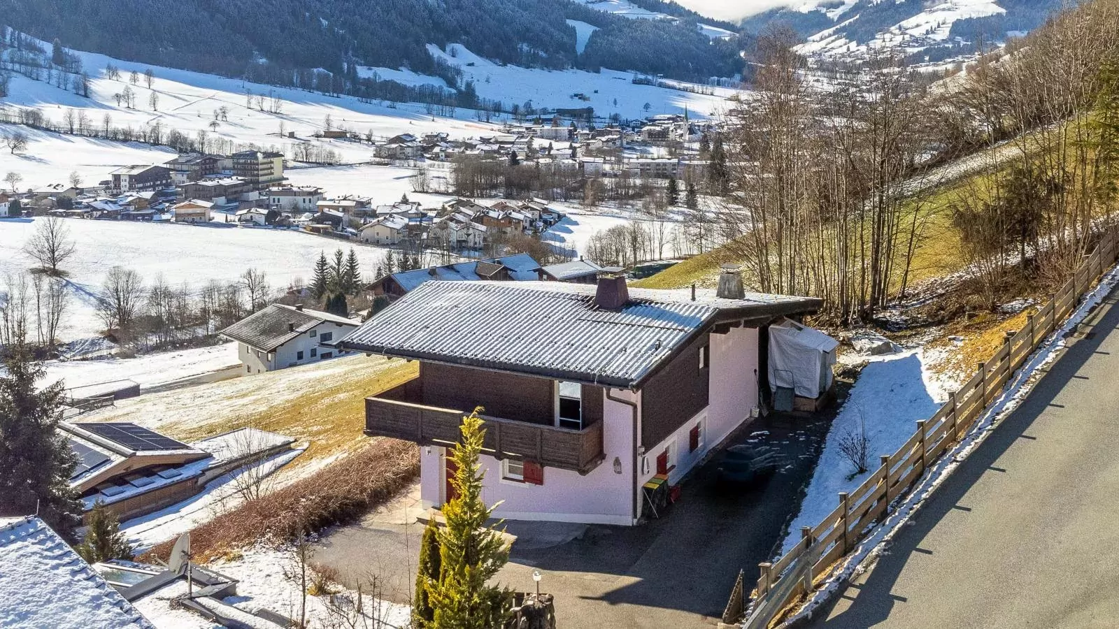 Kitzbüheler-Alpen Chalet-Exterieur winter