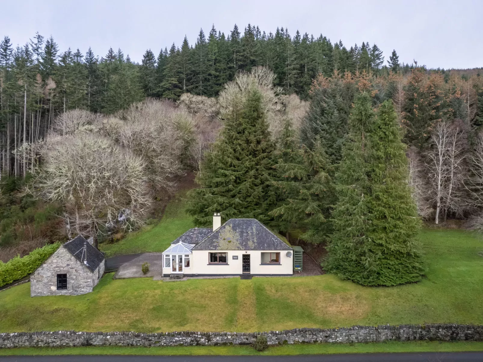 Farmburn Bothy-Buiten
