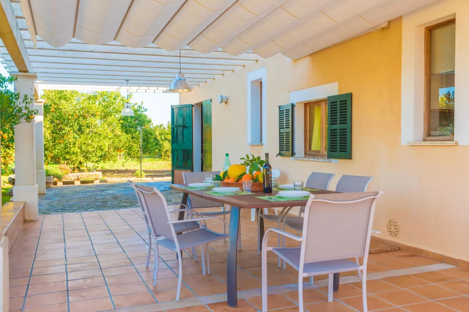 Can Rafelino-Terrasbalkon