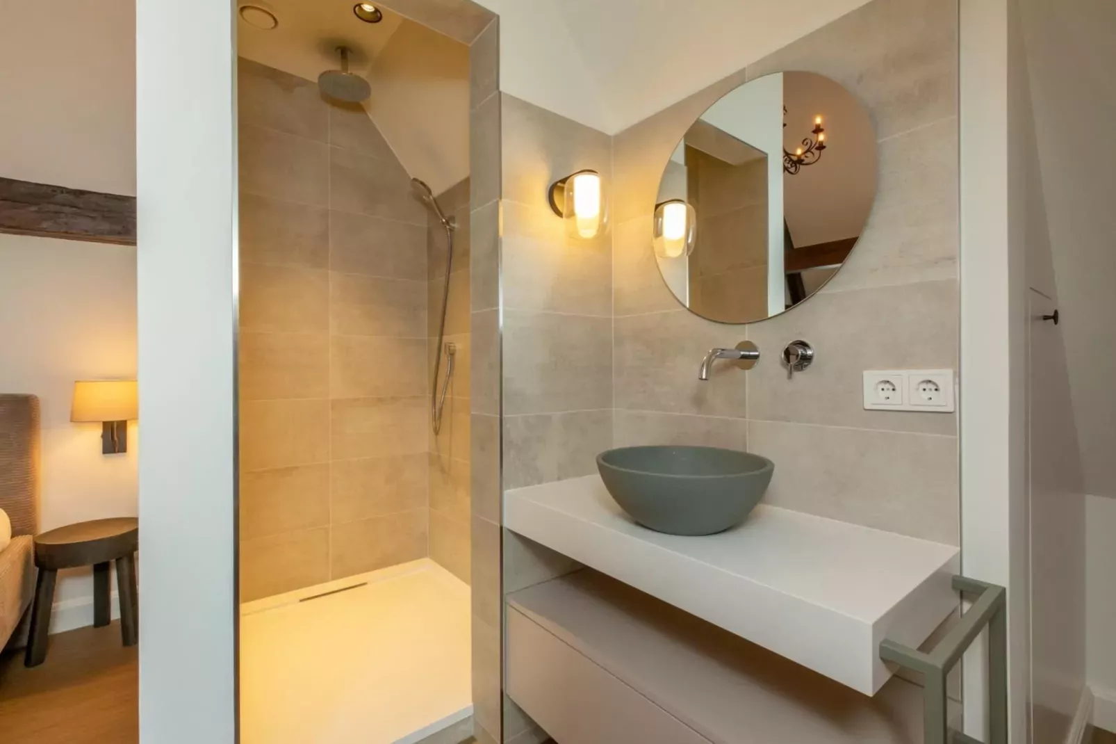 Vakantiehuis 'Boerderij Molenhof' - Stationsweg 5  Heinkenszand-Badkamer