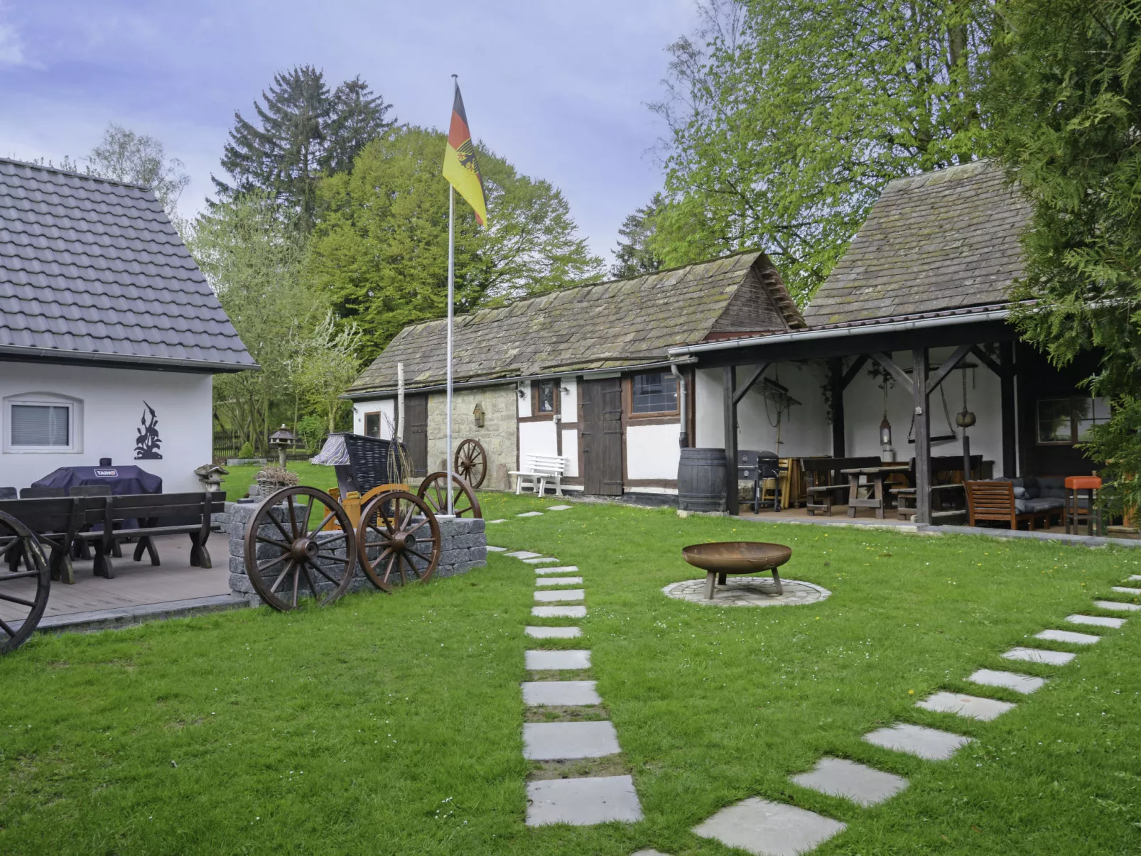 Atelier an der Kirche-Buiten