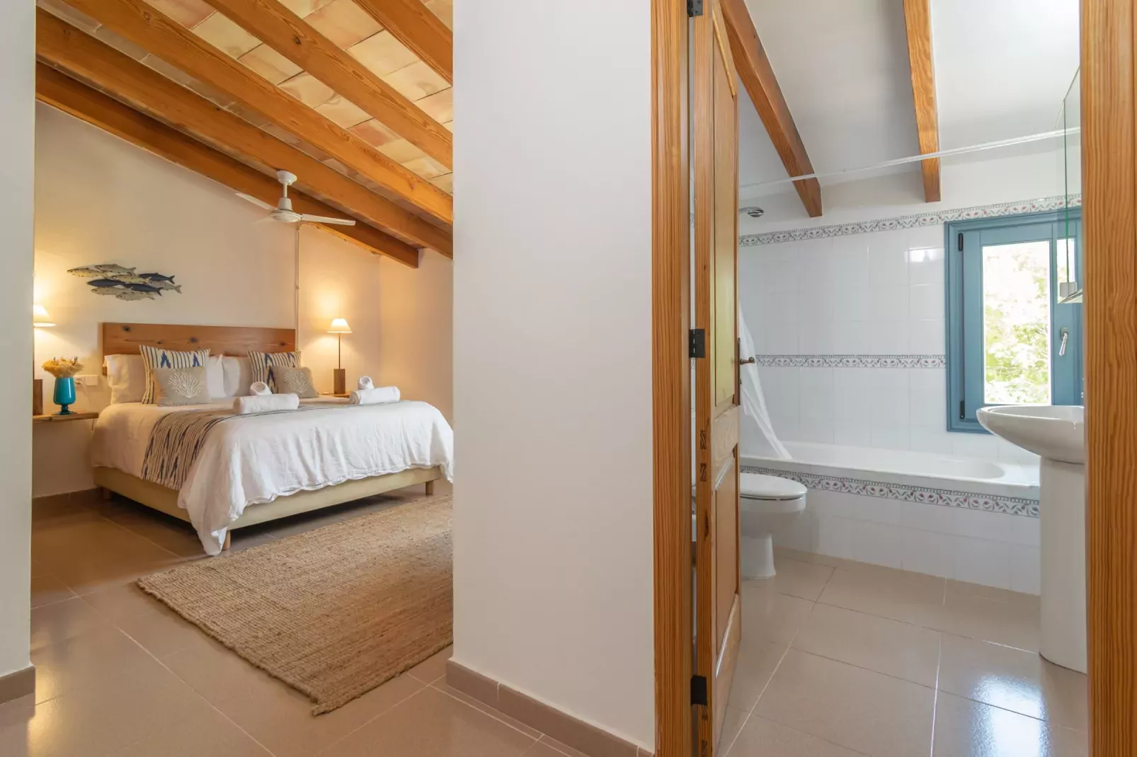 Can Cuarassa-Image-tags.