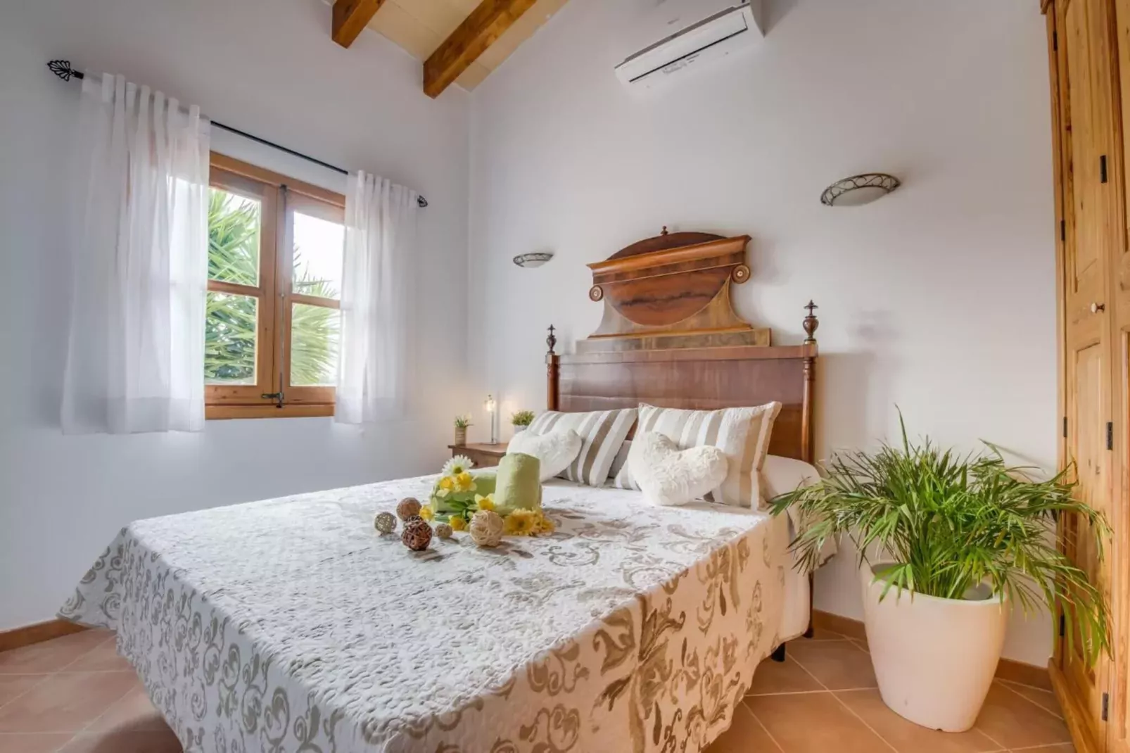 Ses Comes-Slaapkamer