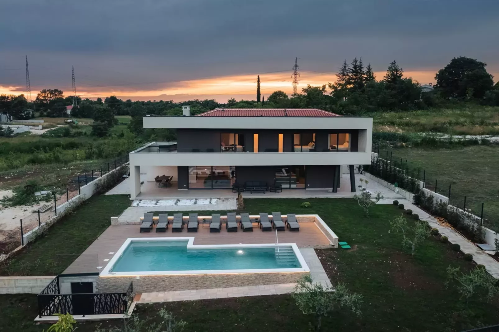 Villa de la Vie with Heated Swimming Pool-Buitenlucht