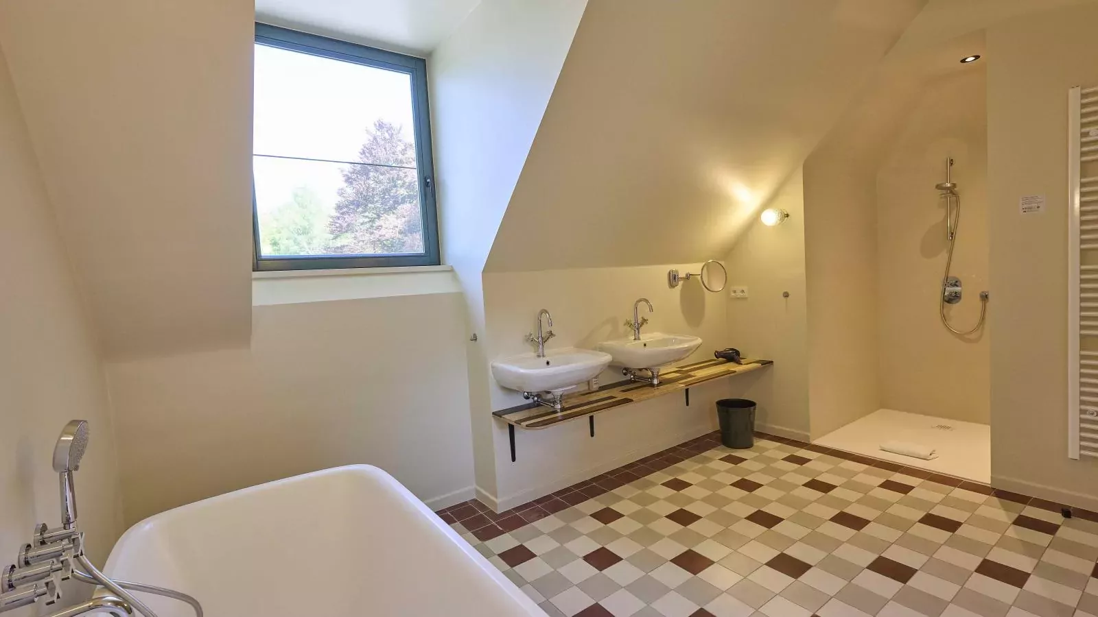 Villa Lactea-Badkamer
