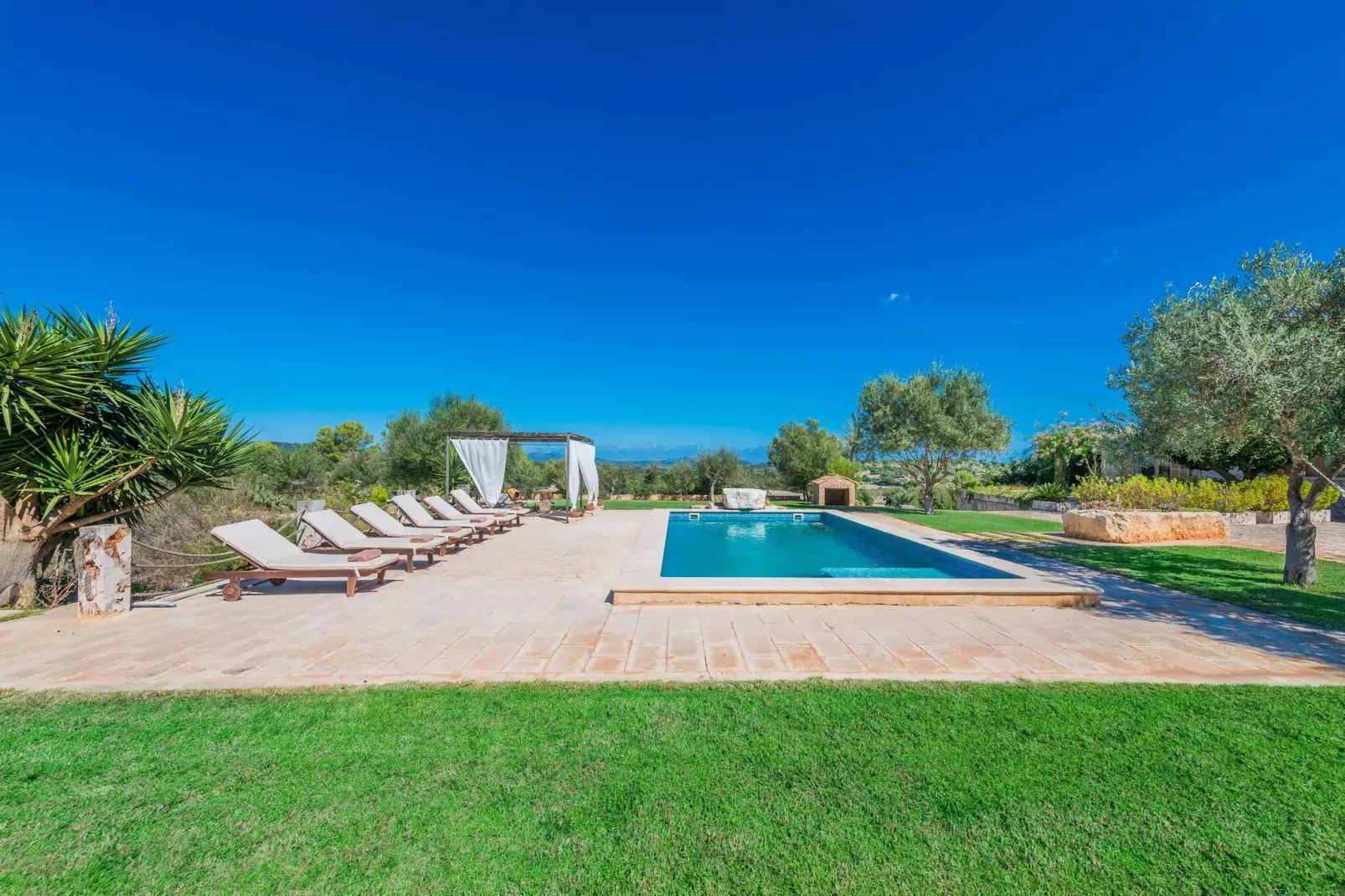 Finca Son Colom-Tuinen zomer