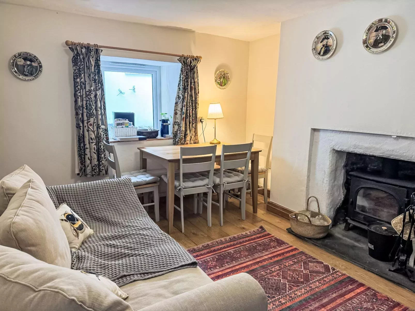 Seaforth Cottage-Binnen