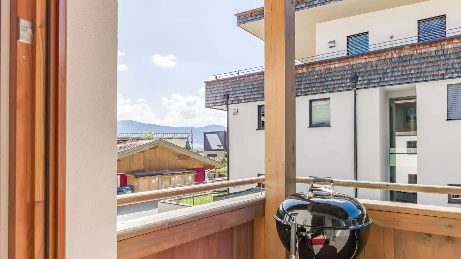 Next to the ski lift A 4-Terrasbalkon
