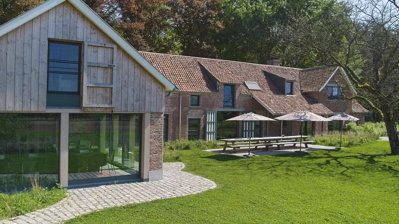 Villa Lactea-Buitenkant zomer
