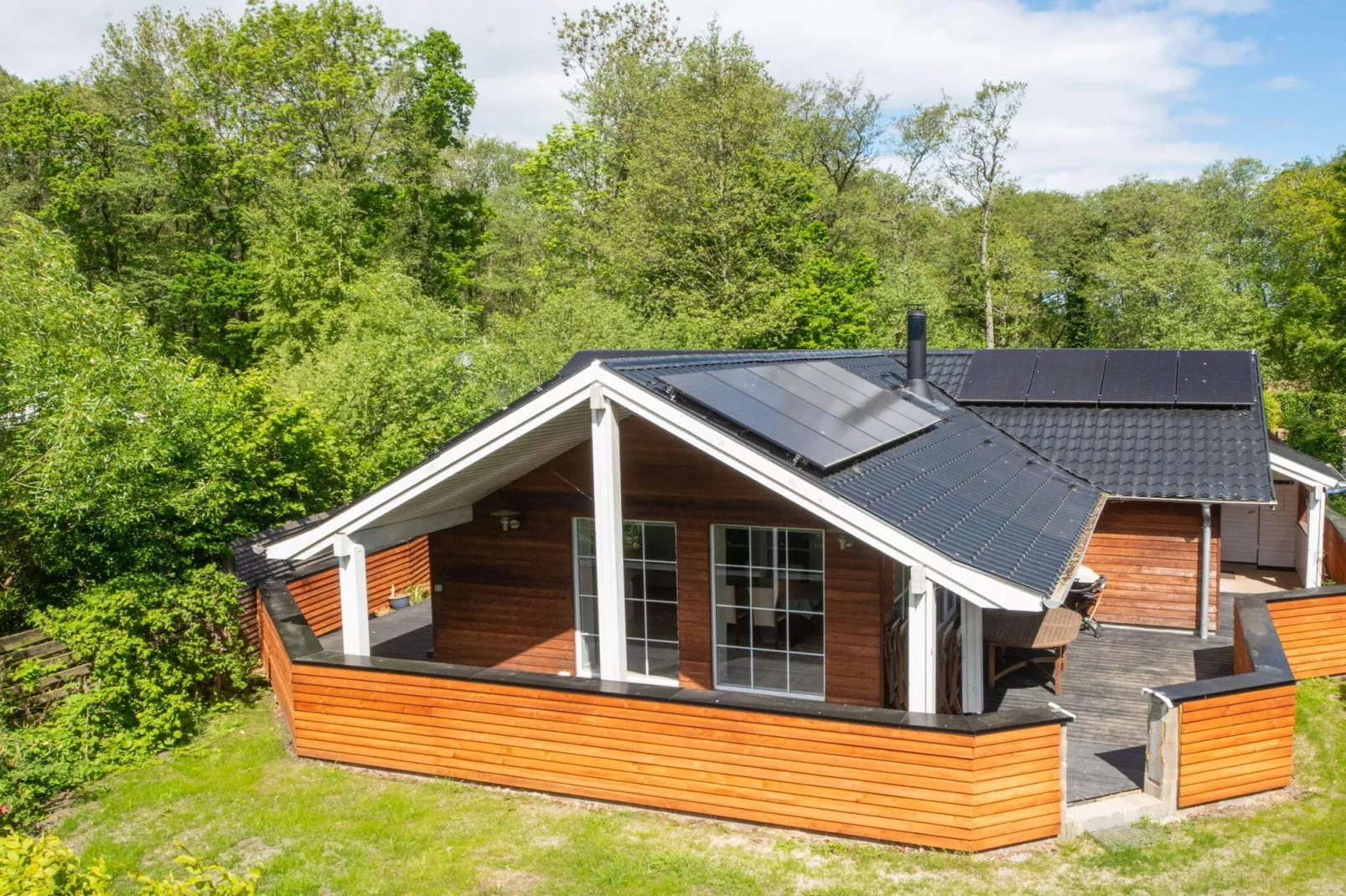 Betoverende Cottage met Whirlpool-By Traum