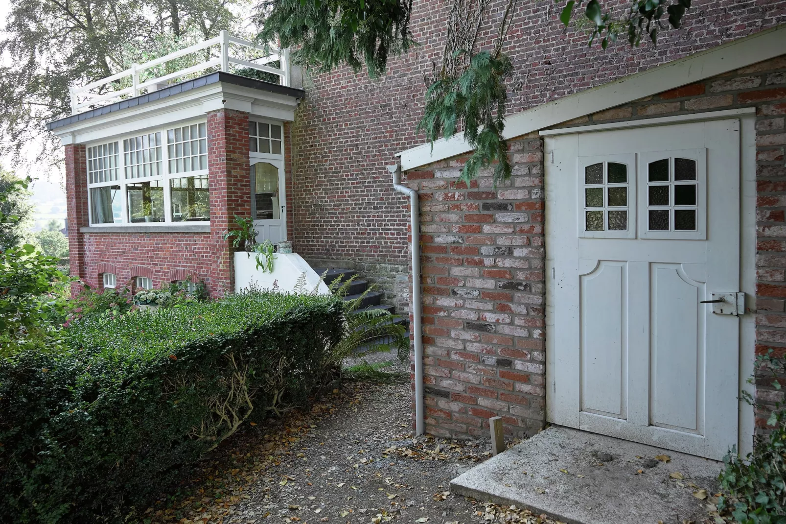 La Villa Louise-Buitenkant zomer