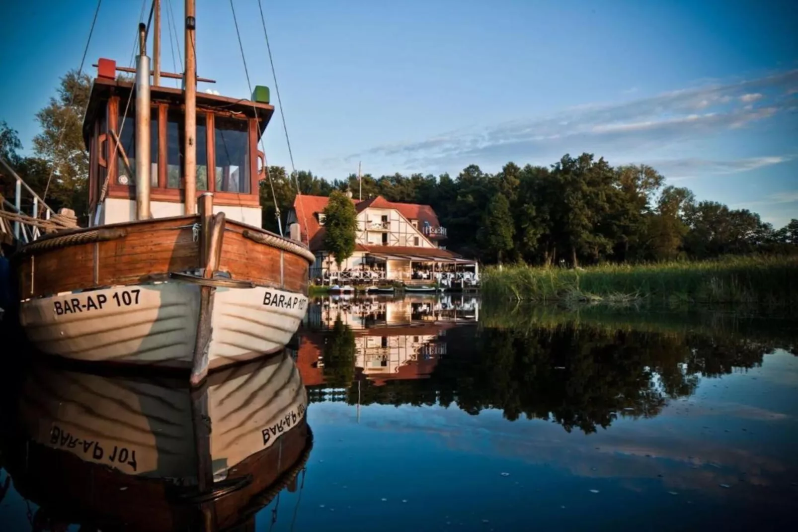 Hundefreundliches Ferienhaus am See MIT Whirlpool-Gebieden zomer 20km
