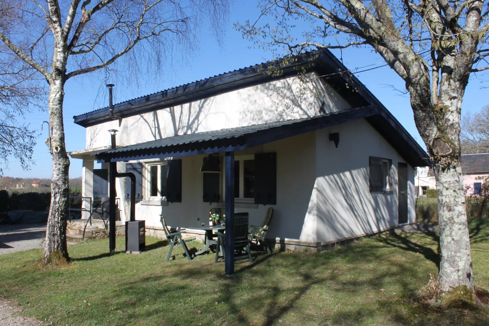 Maison Annelore-Buitenkant zomer