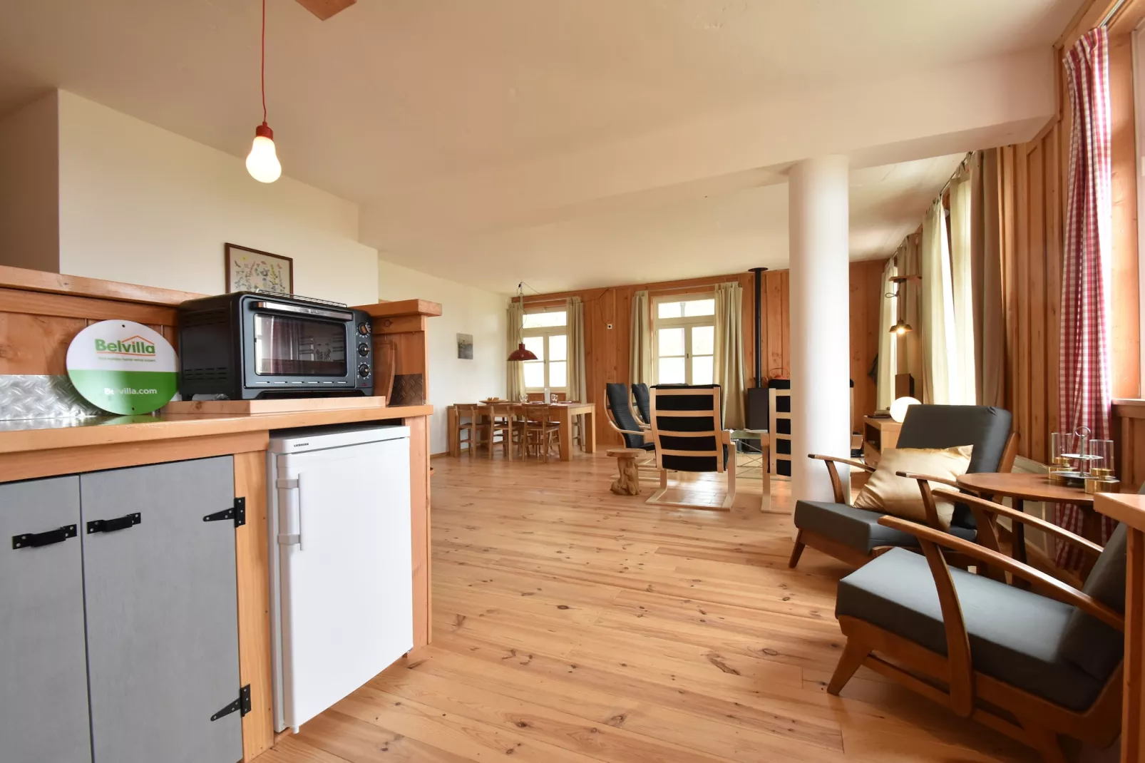 Apt 5 pers piscine partagée -  Jessica-Woonkamer