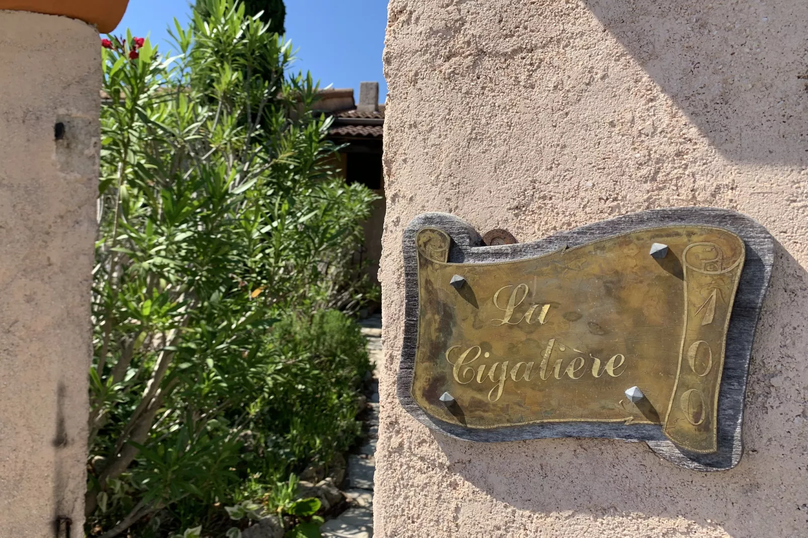 Villa Cigalières-Buitenkant zomer