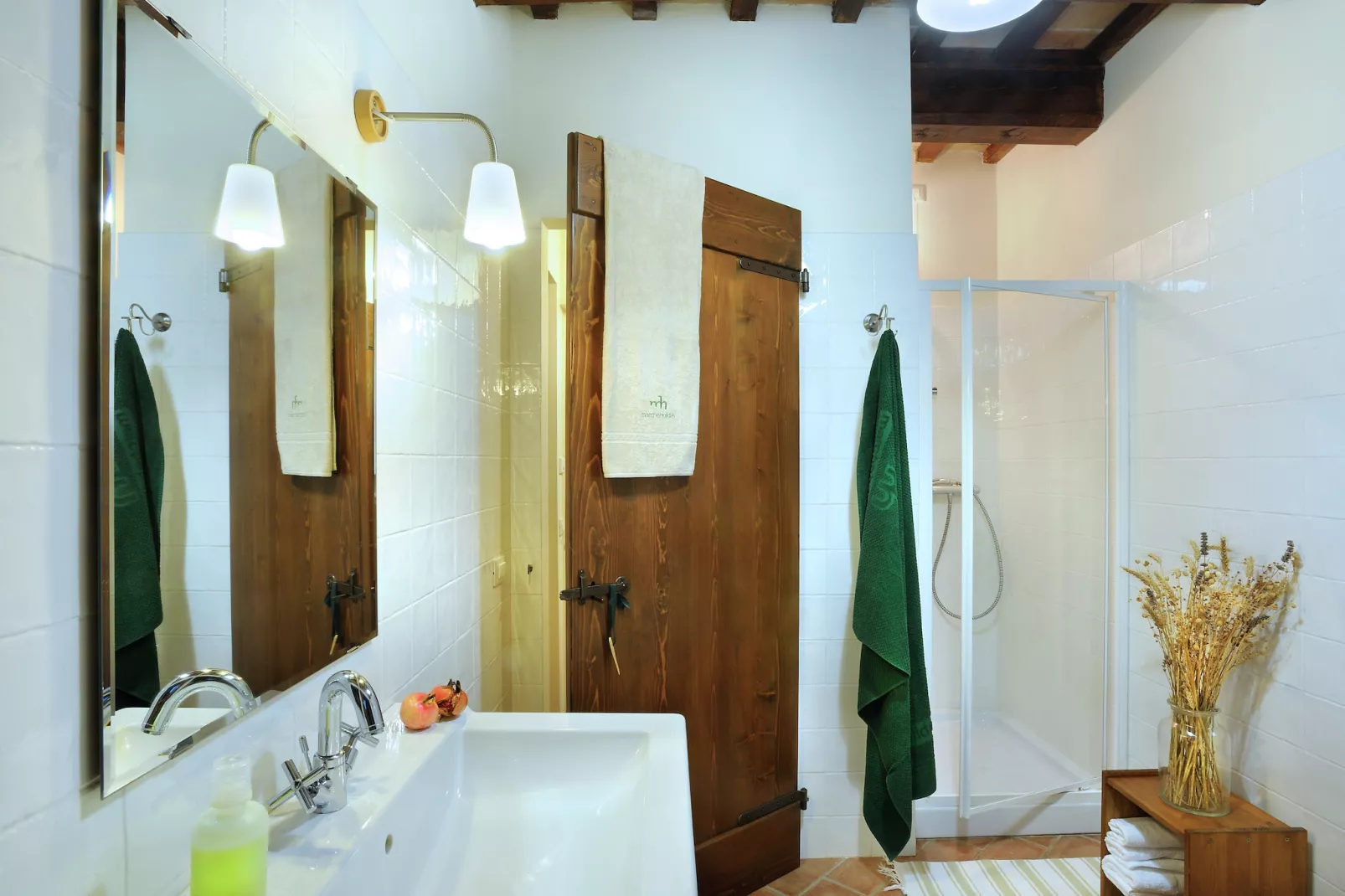 Villa Barchetta-Badkamer