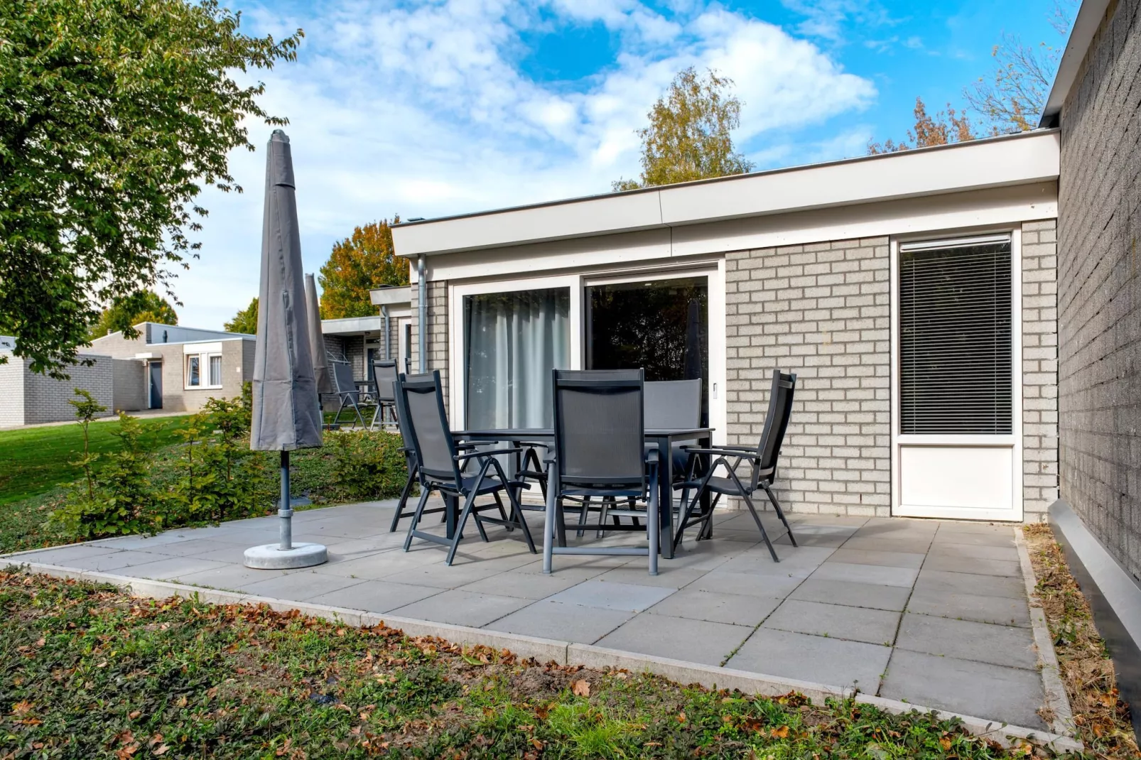 Bungalowpark Schin op Geul 9-Buitenkant zomer