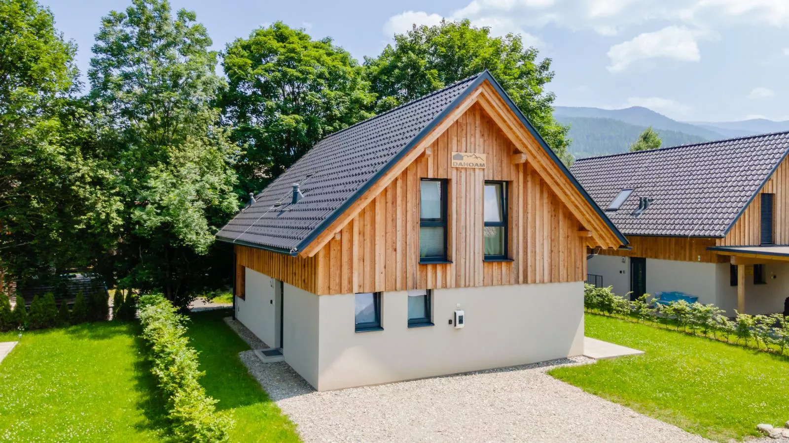 Mountain Chalet Dahoam-Buitenkant zomer