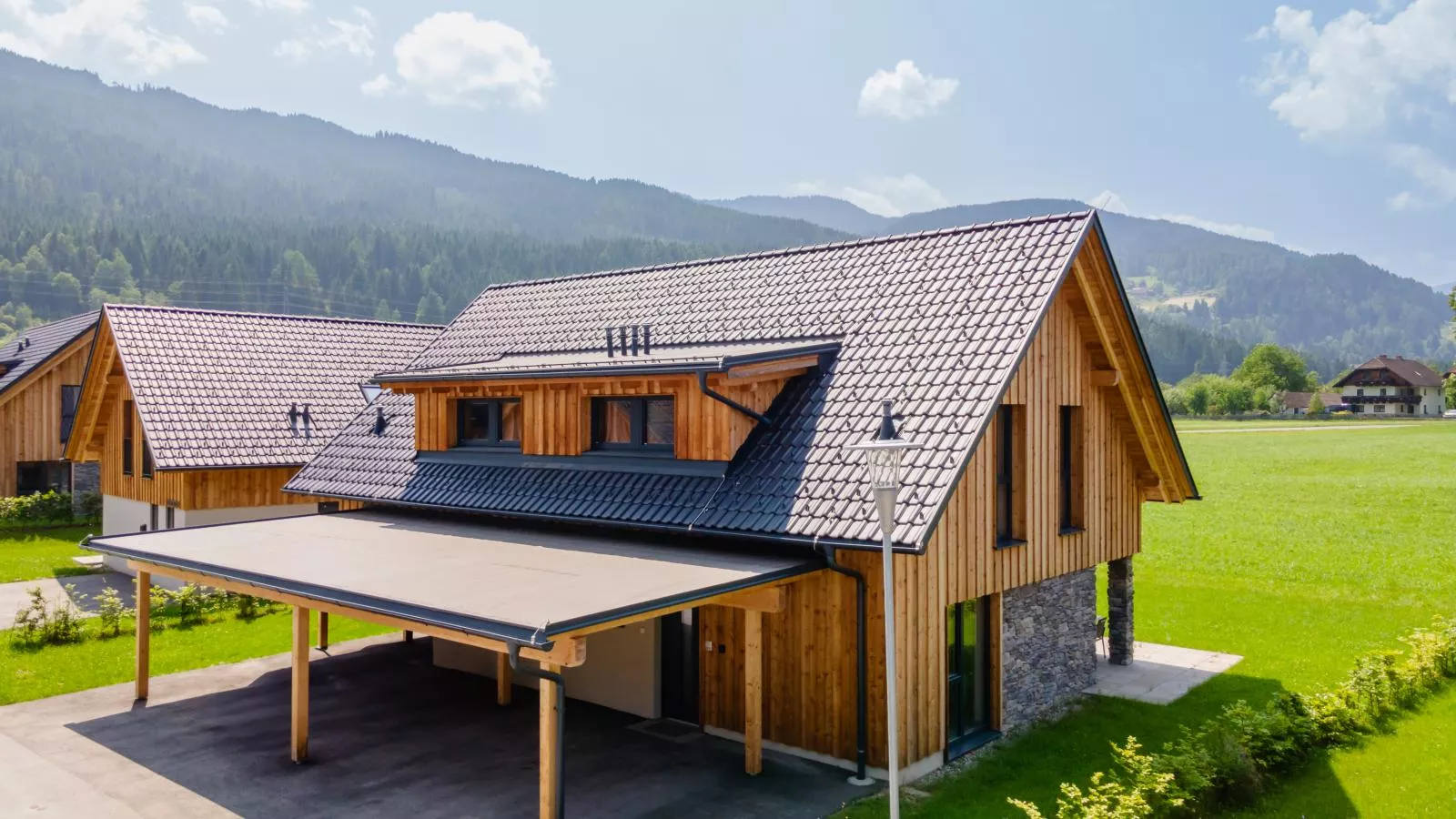 Mountain Chalet Aquarius 5B-Buitenkant zomer