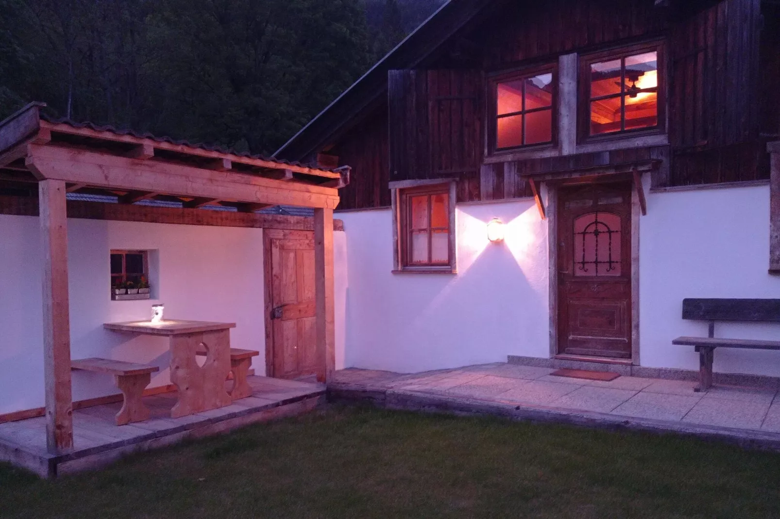 Roßweid Hütte-Buitenkant zomer