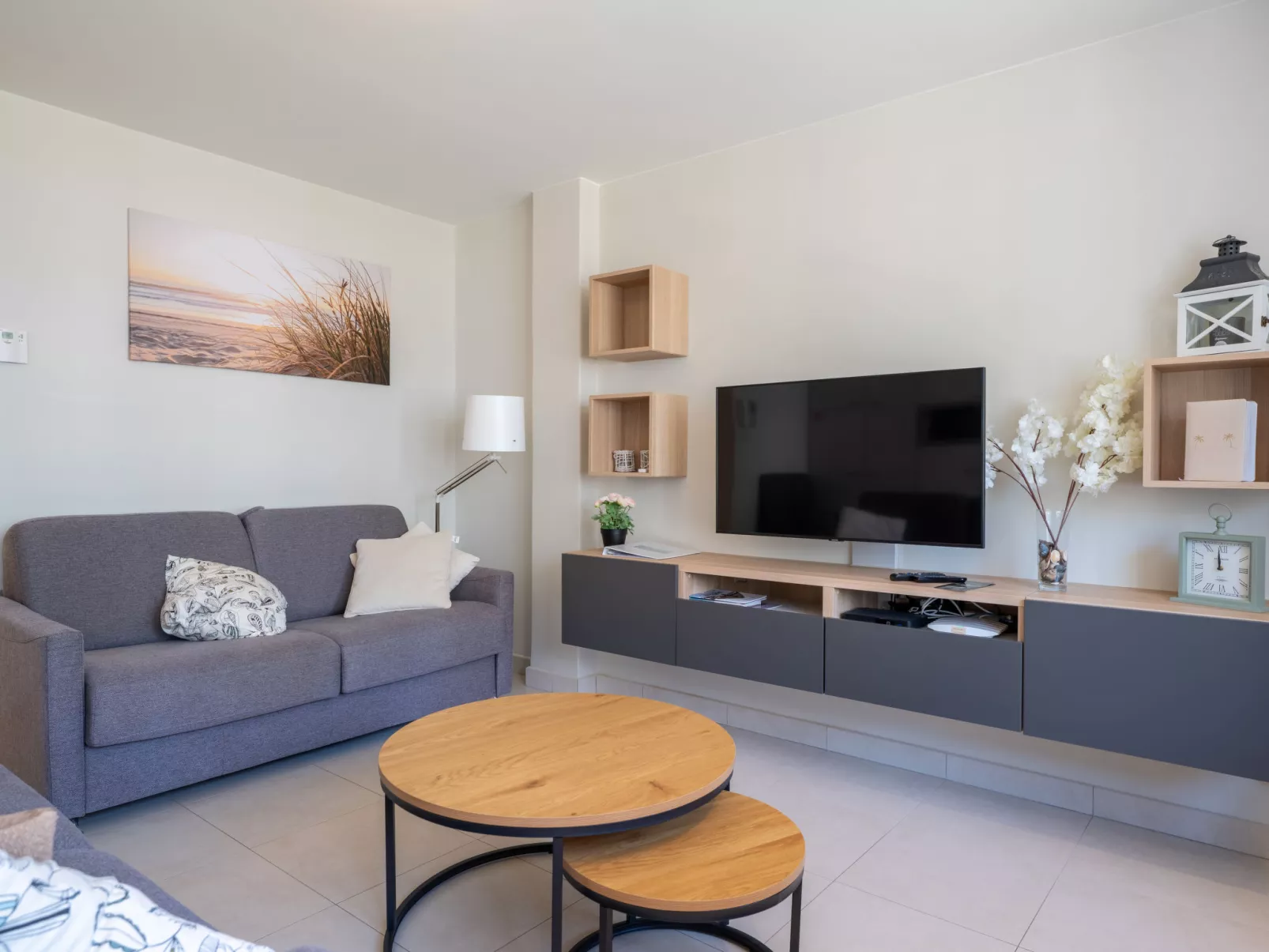 Ruzette beach with parking-Binnen