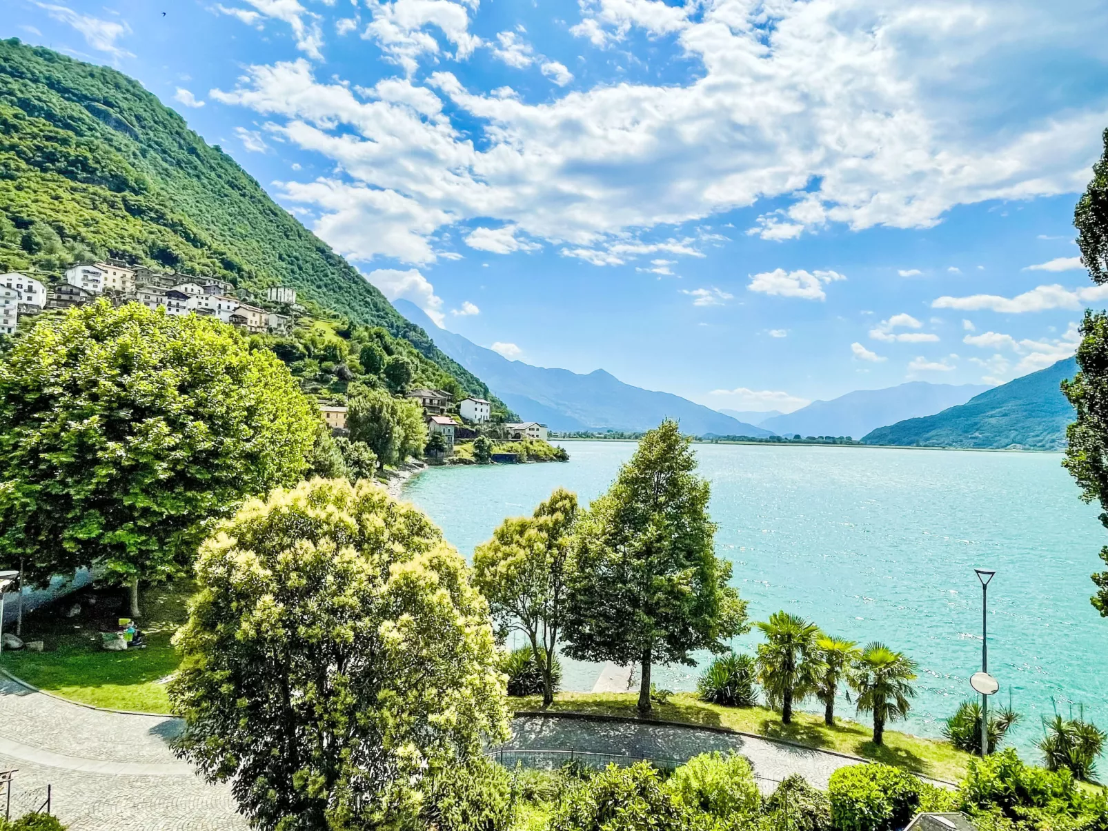 Punto Lago-Buiten