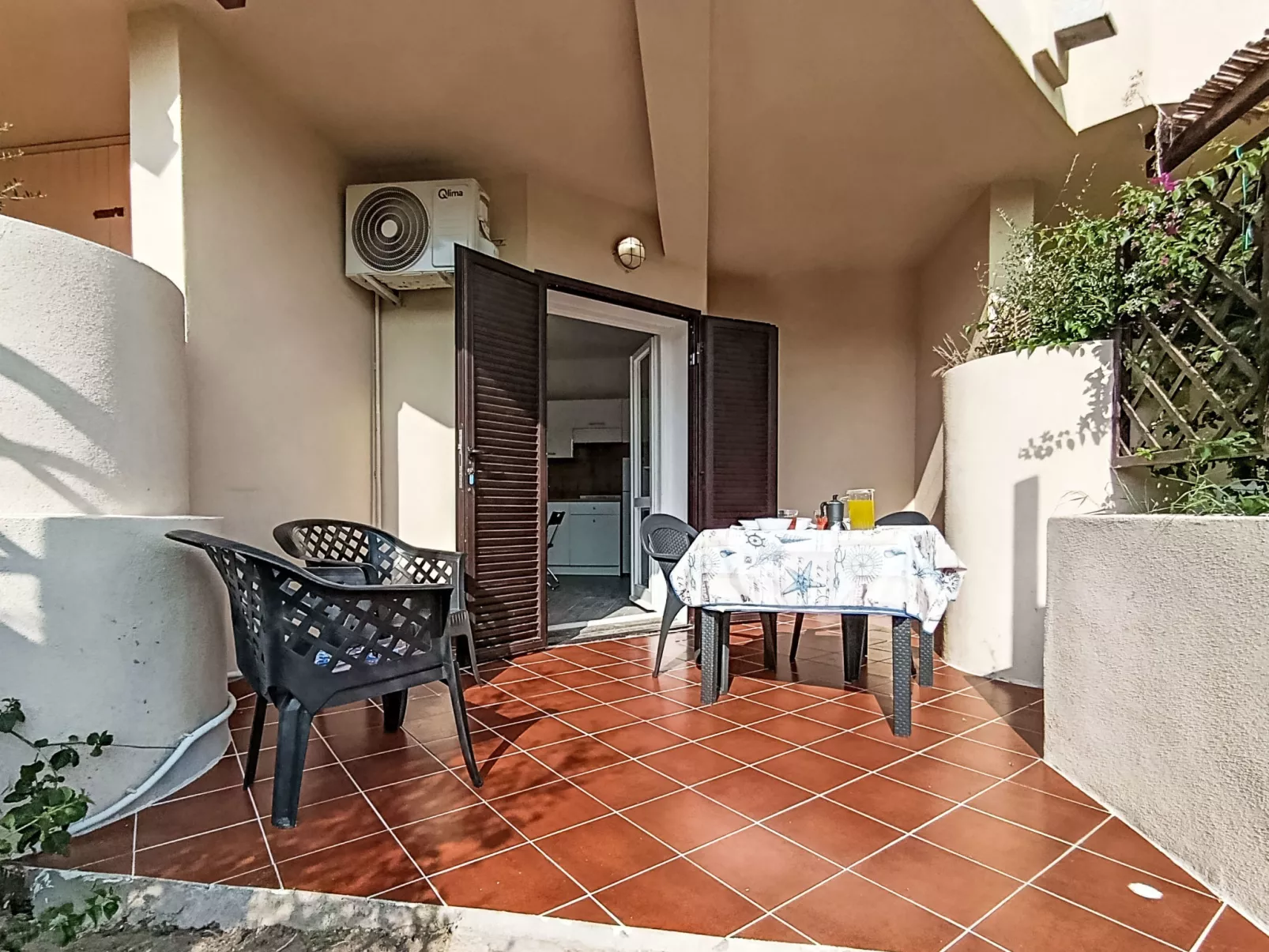 Iris 7, Terza Spiaggia