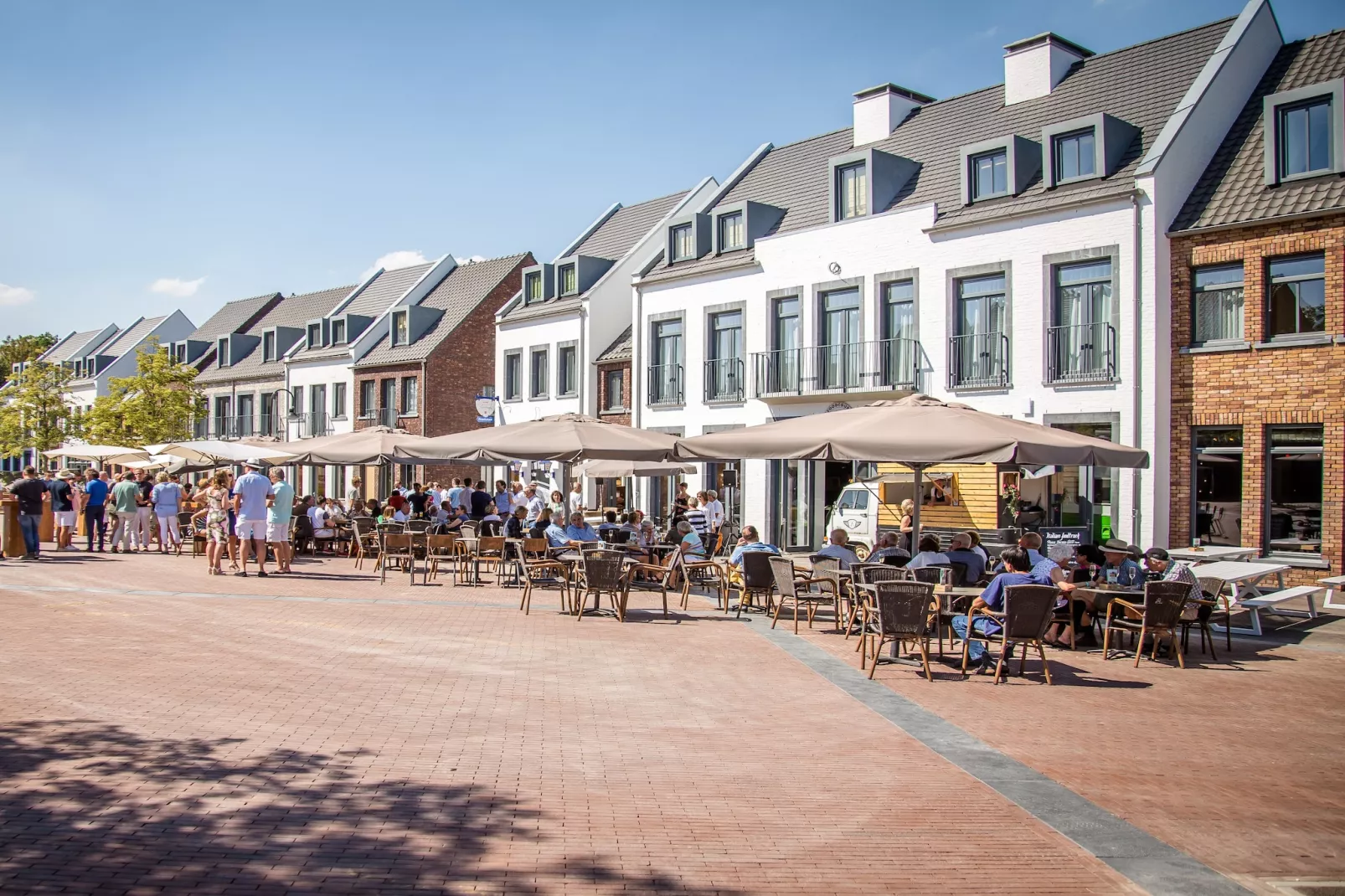 Resort Maastricht 9 - Buitenkant zomer