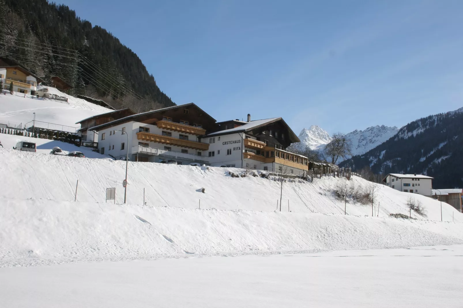 Apartment 3-5/1-Exterieur winter