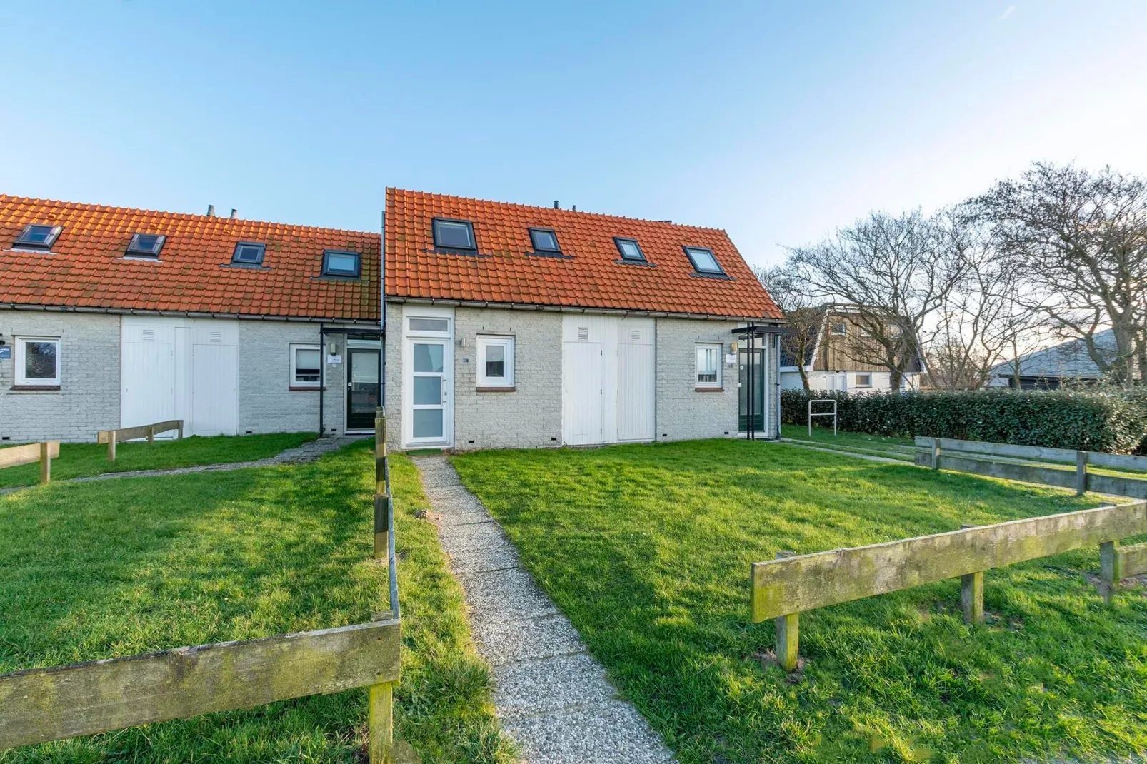 Abbestederweg 24A-Buitenkant zomer