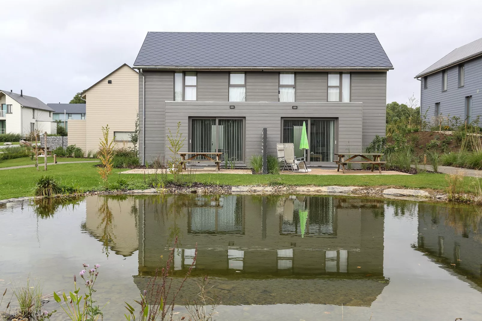 4 people - 2 bedrooms 70m²-Buitenkant zomer