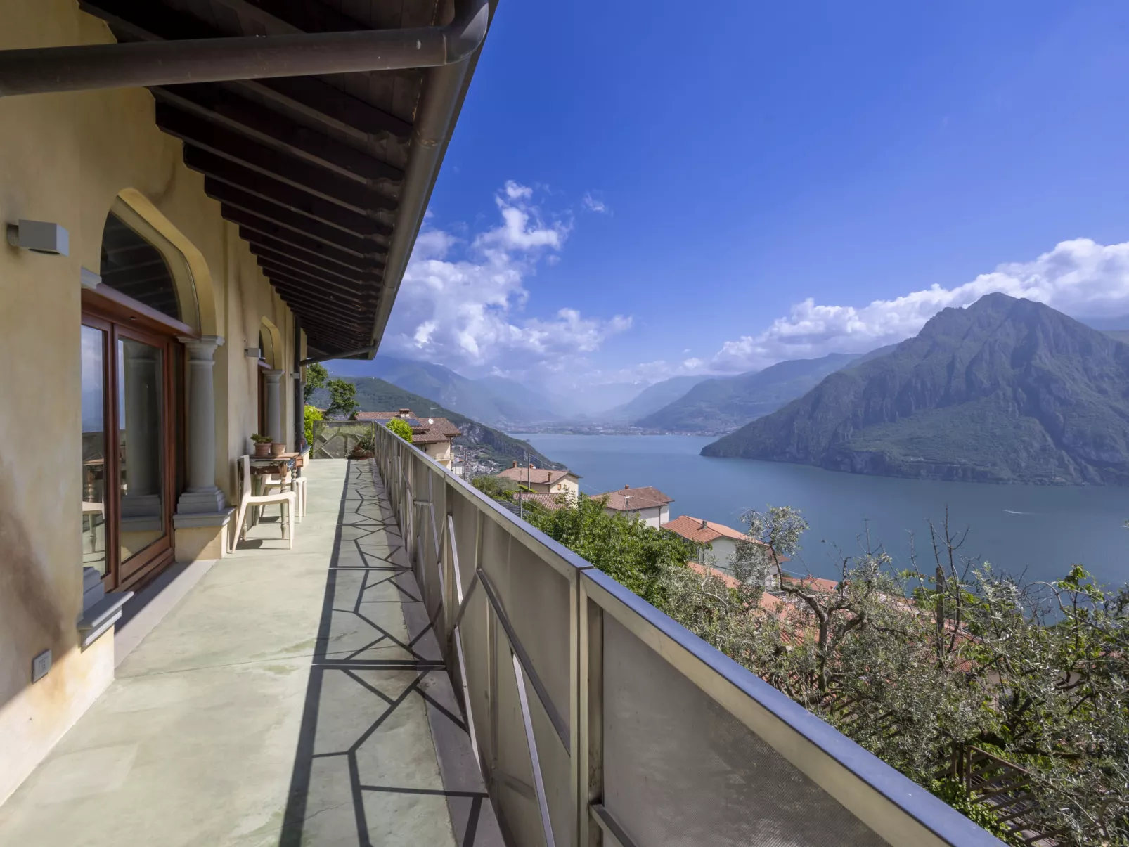 Xino Terrace View-Buiten