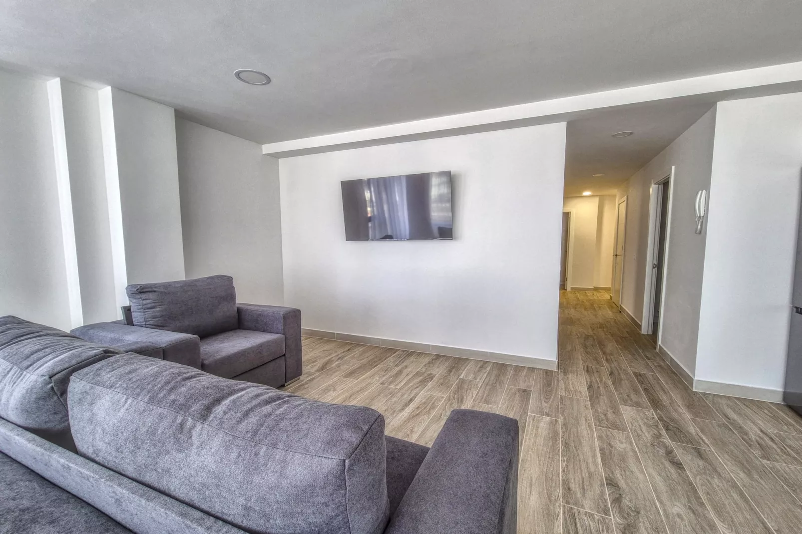 Yan Building 2B BY CanariasGetaway