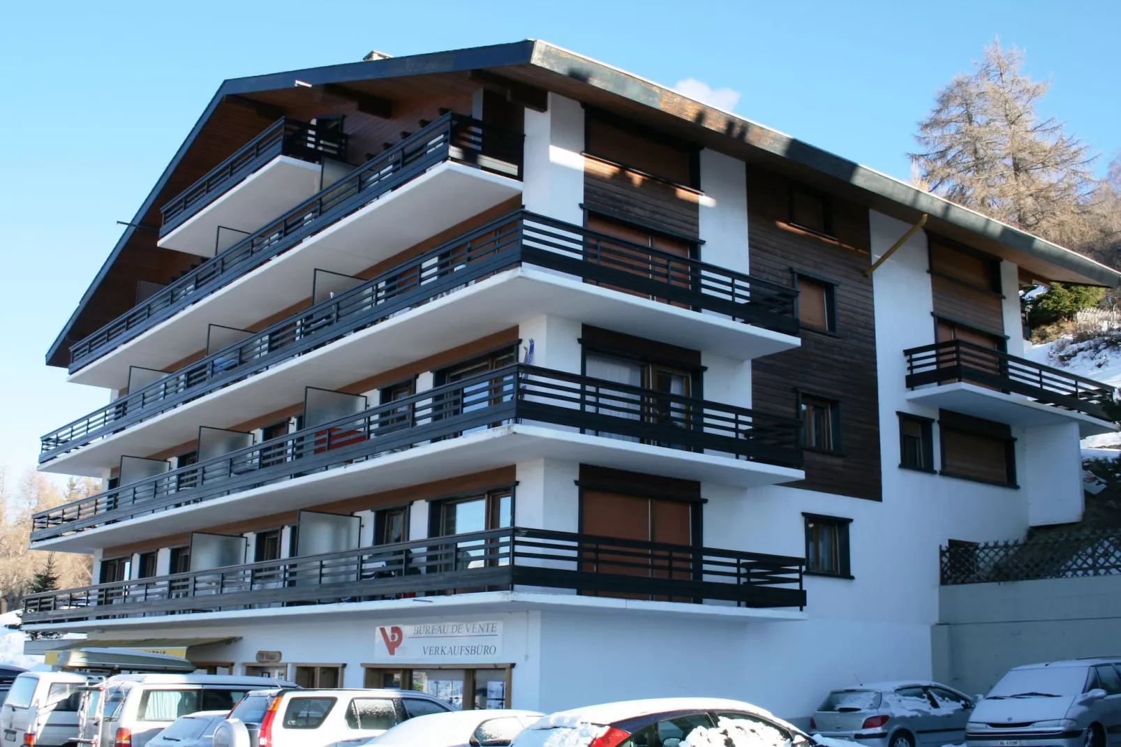Mont-Rouge E 012 - VIEW apartment 6 pers-Buitenkant zomer