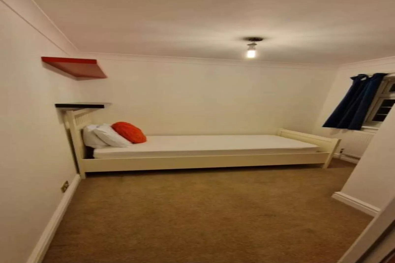 Standard Single Room - Shared_EN_WOR002
