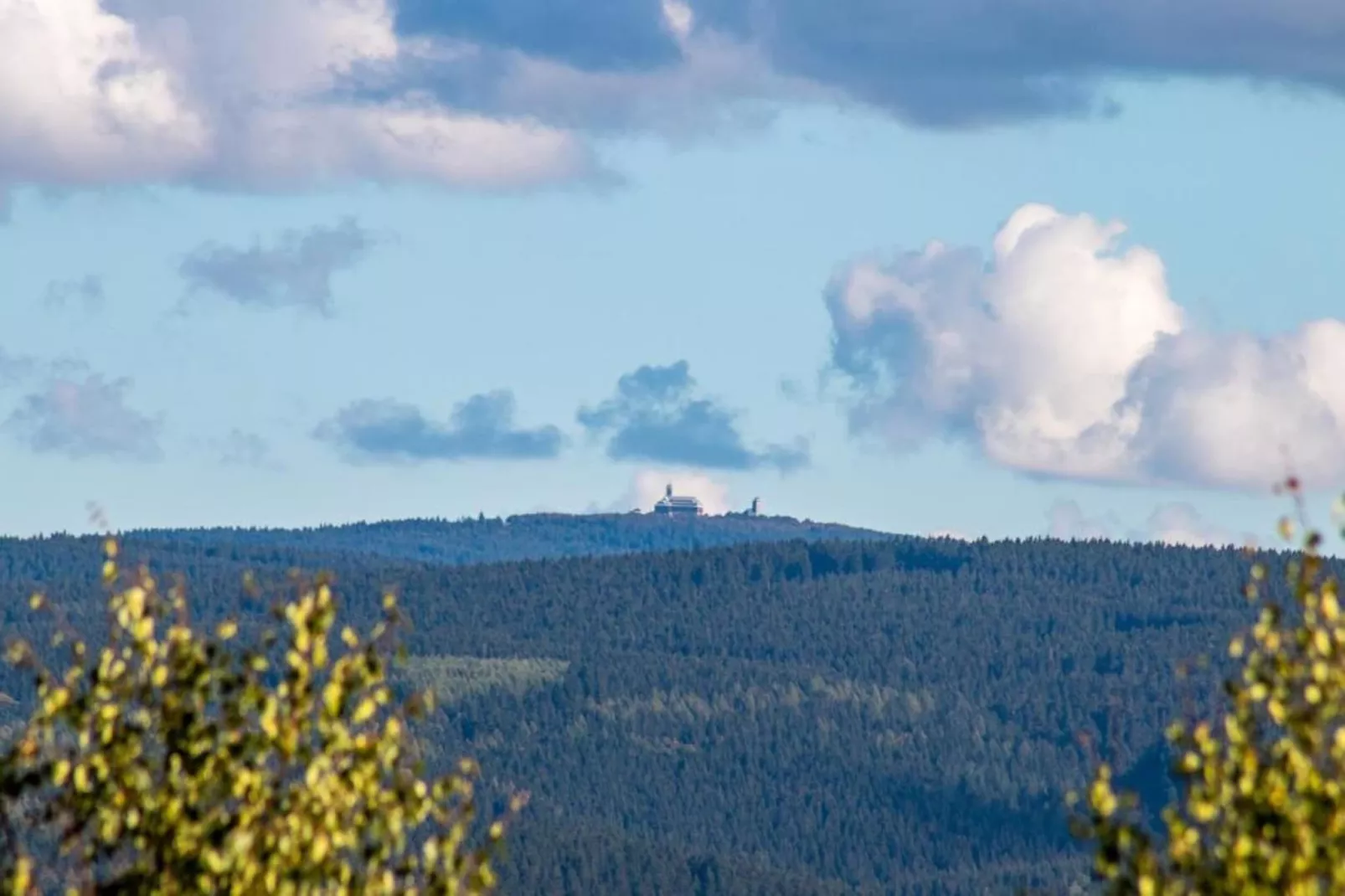 Im Erzgebirge-Gebieden zomer 20km