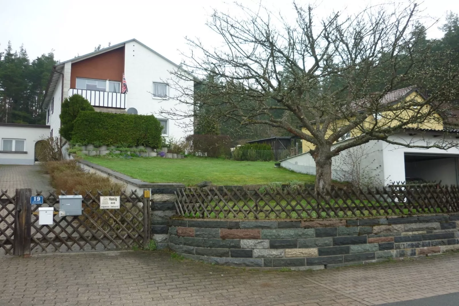 Ferienwohnung Baerenhöhle-Tuinen zomer
