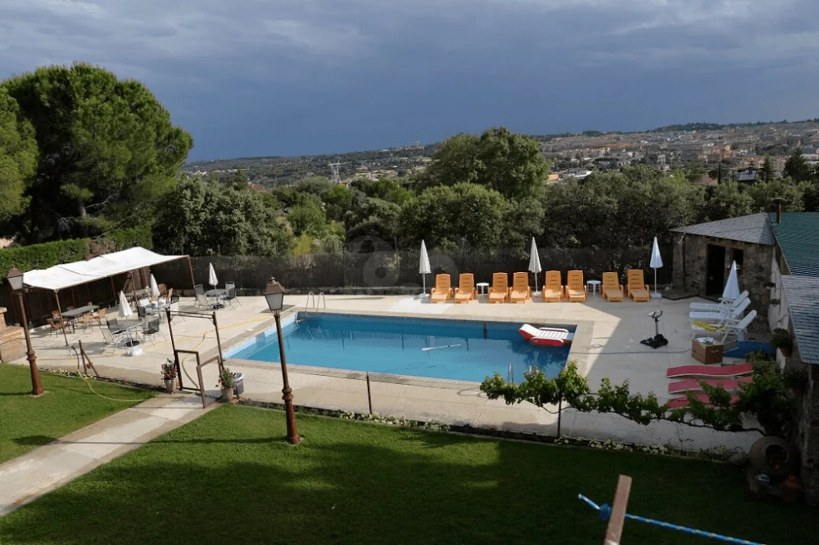 Gran jardín piscina y Spa - Galapagar II-Zwembad