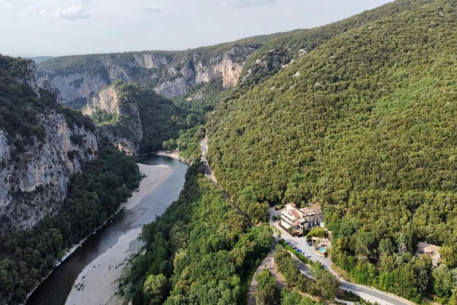 Le Domaine des Hauts de Salavas 5-Gebieden zomer 20km