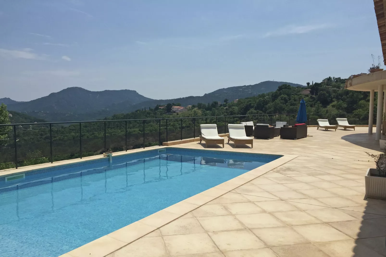 Villa le Mareret-Zwembad
