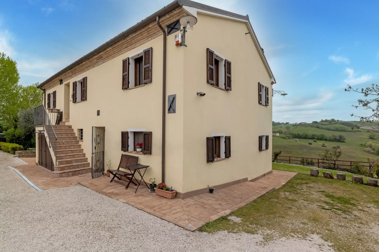 Casale degli Ulivi-Buitenkant zomer