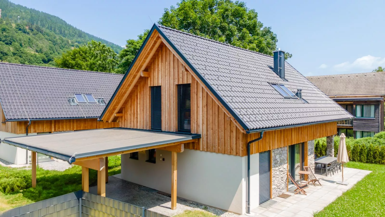 Mountain Chalet Bakkershof-Buitenkant zomer